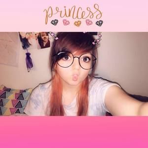 Meet your Posher, Alyssa